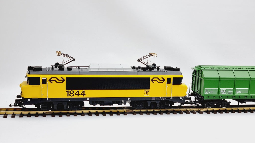 NS 1800 Locomotive