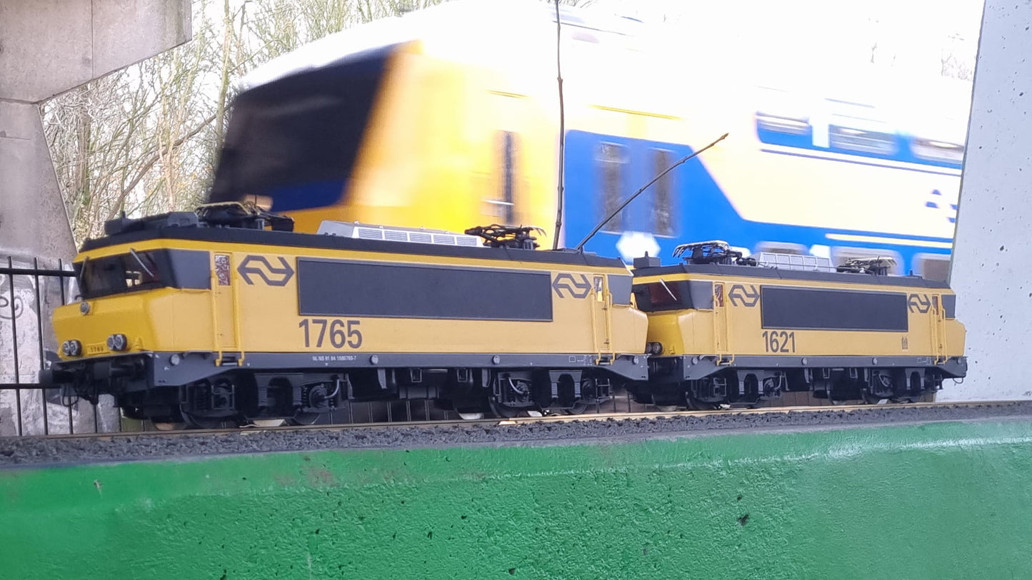 NS 1800 Locomotive